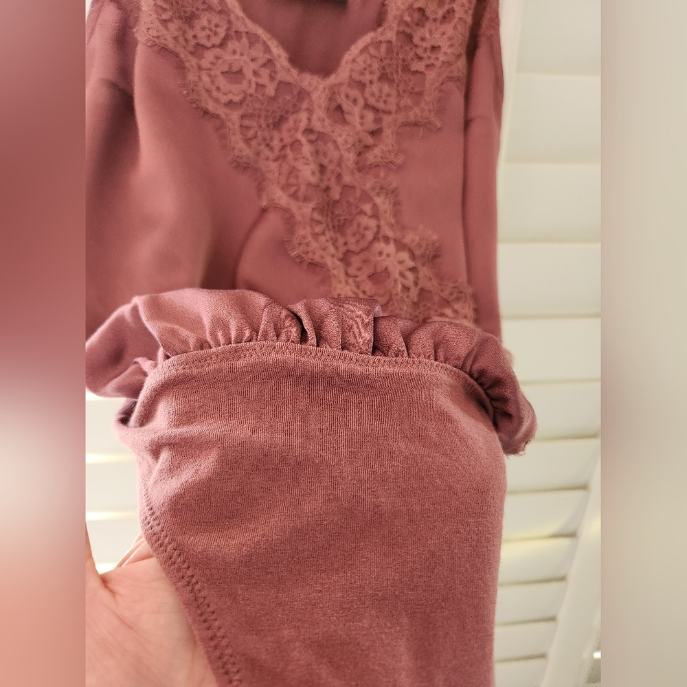 Abercrombie & Fitch body suit - Picture 5 of 14